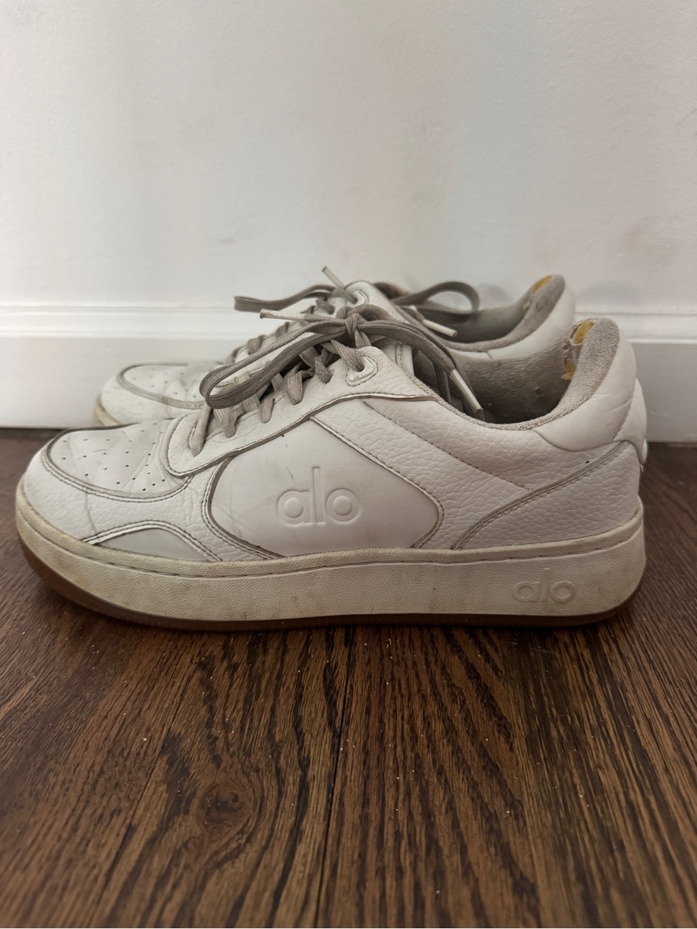 ALO White Leather Recovery Mode Sneakers